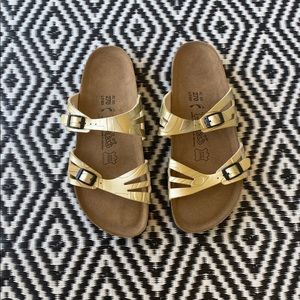 Like New Gold Strap Birkenstocks Sandals